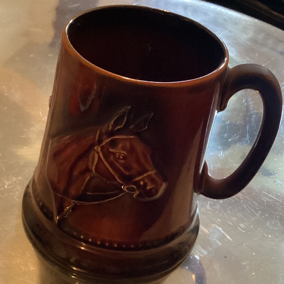 VINTAGE LARGE HORSE THEMED POTTERY MUG - Picture 1 of 7